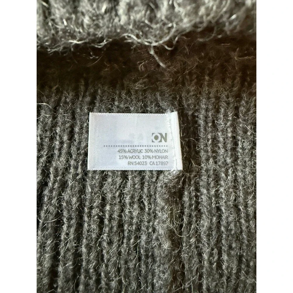 Old Navy Size Small Woman’s Sweater